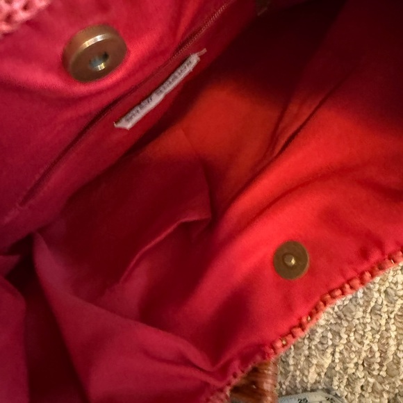 NWOT “Straw Studios” Coral Circle Rattan Handbag w Wooden Handle 16” x 14” - Picture 10 of 13